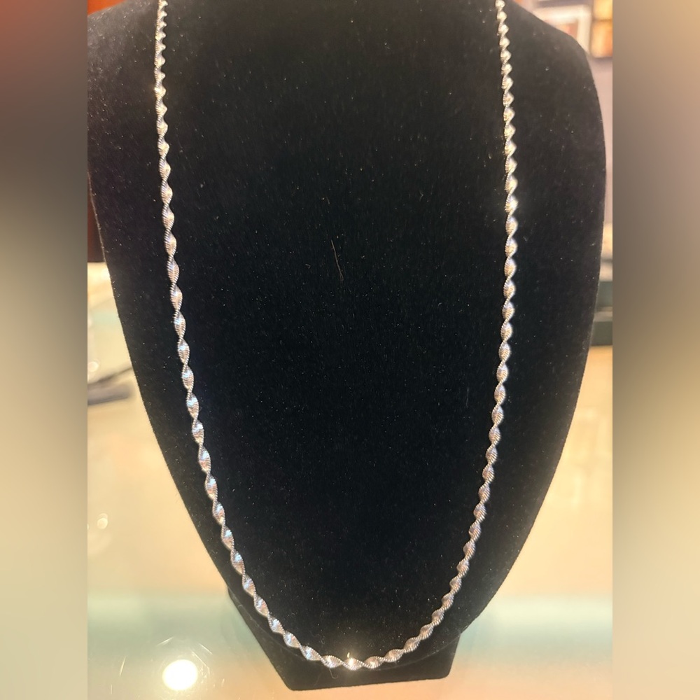 .925 Italy Twisted Chain Necklace